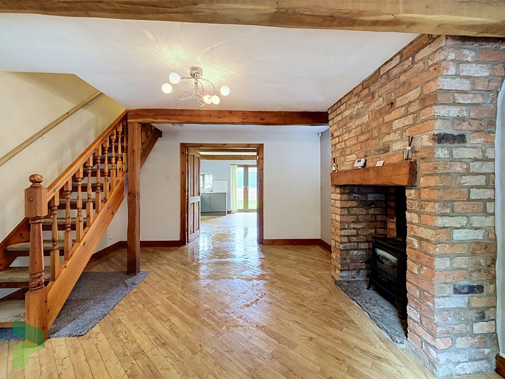 Property photo 1 of 23 Lounge