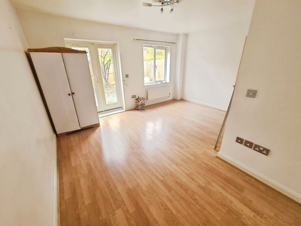 Property photo 3 of 13 Photo #3