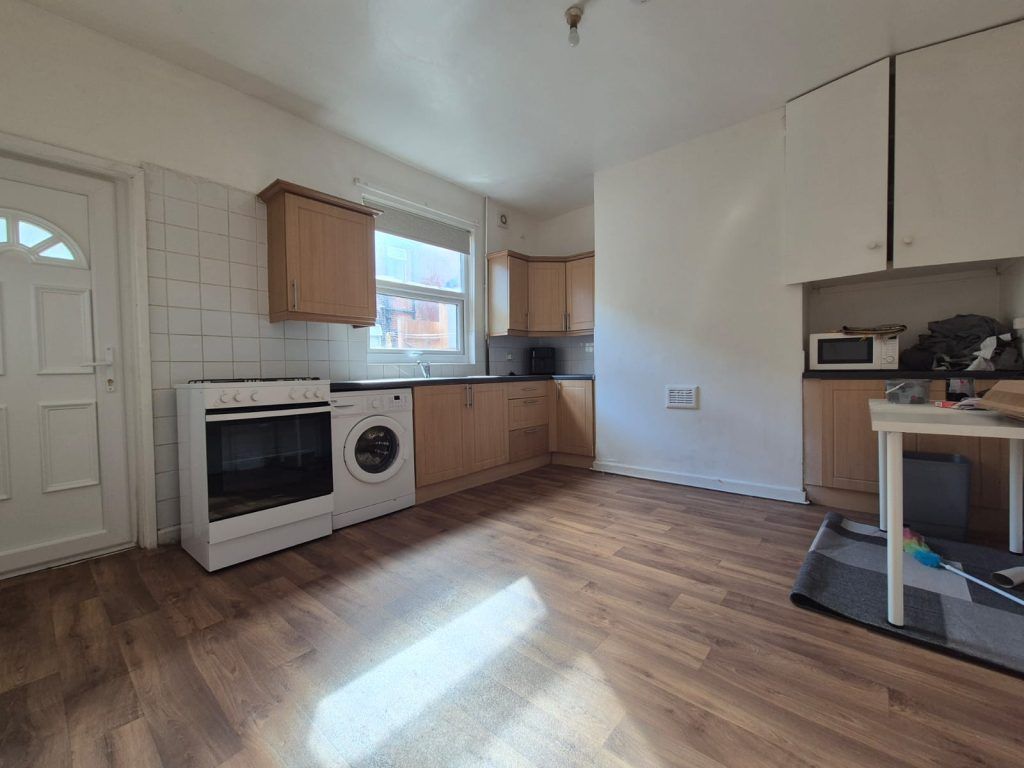 Property photo 3 of 5