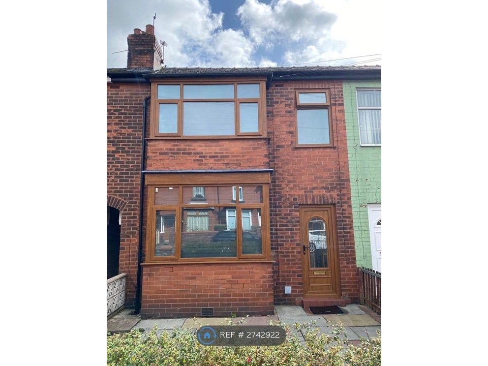 Property photo 2 of 17