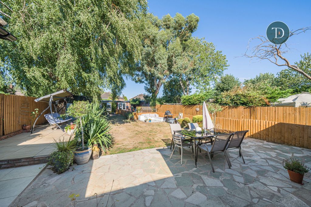Property photo 3 of 53
