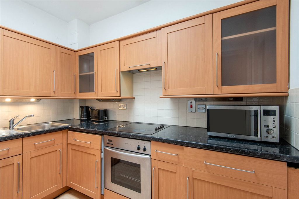 Property photo 2 of 13 Picture No. 09