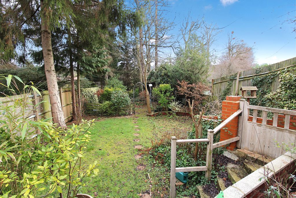 Property photo 2 of 16 Photo 38