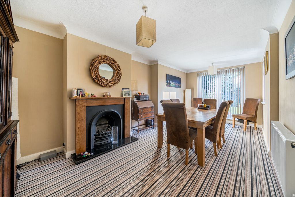 Property photo 3 of 22 1430146-16-69Bad2...