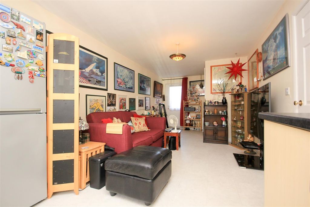 Property photo 2 of 13 Img_2413.Jpg