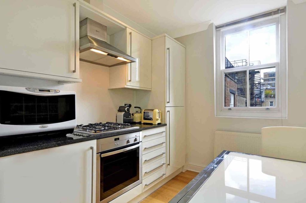 Property photo 2 of 3 Kitchen
