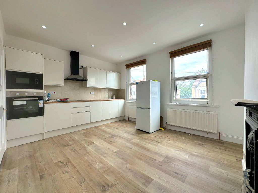 Property photo 1 of 5 3