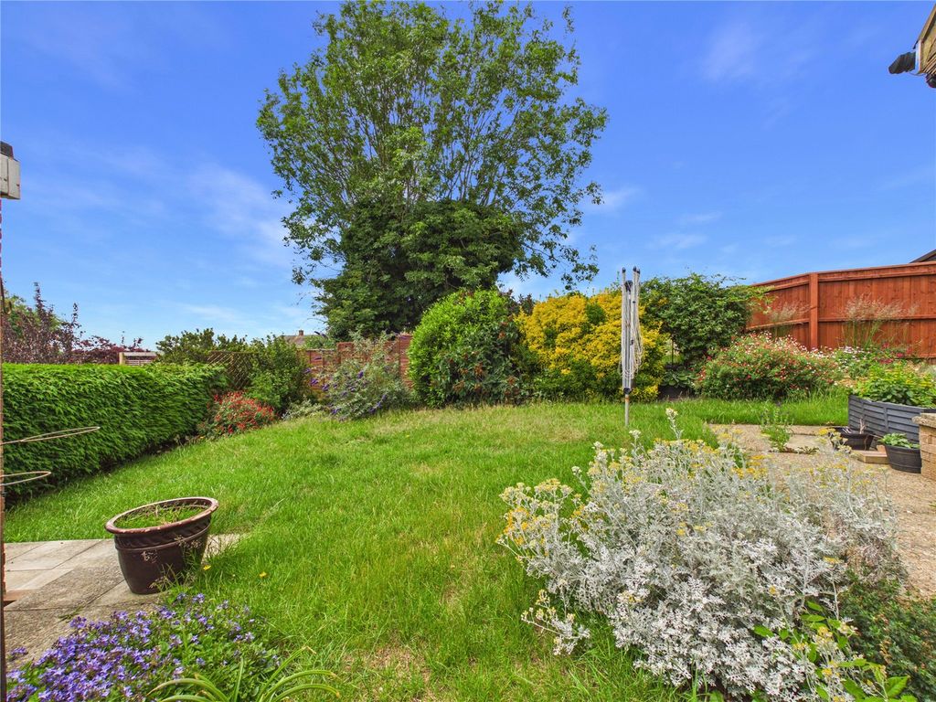 Property photo 3 of 8 Picture No. 06