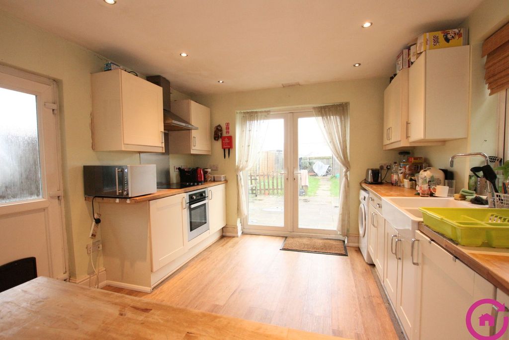 Property photo 2 of 4 Photo 2