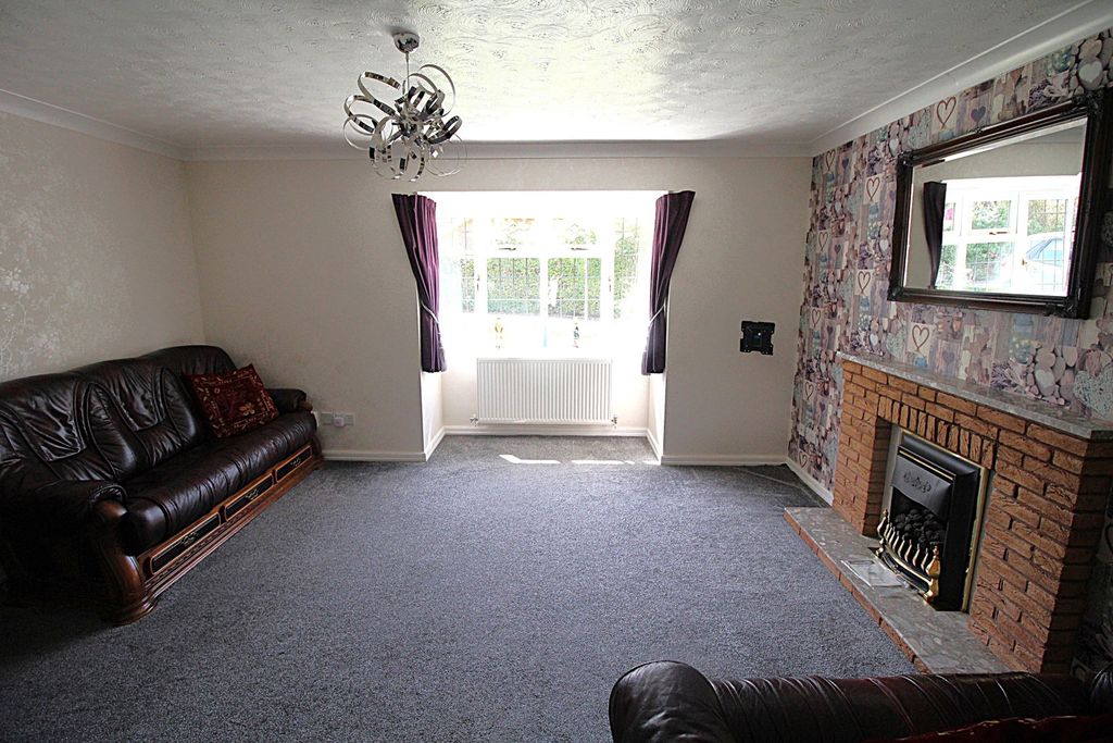 Property photo 2 of 24