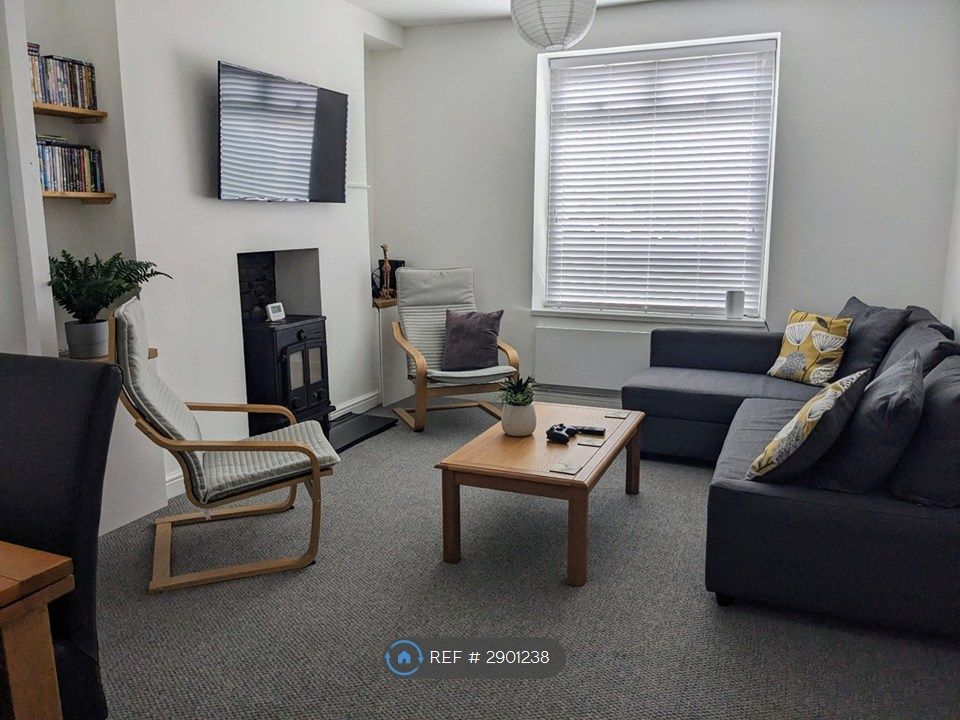 Property photo 2 of 14 Sitting Room Area