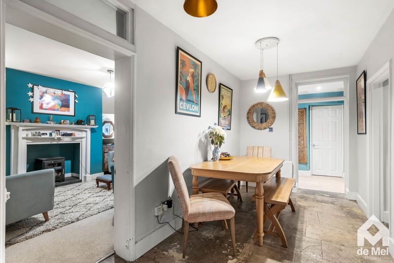 Property photo 3 of 14 Photo 9