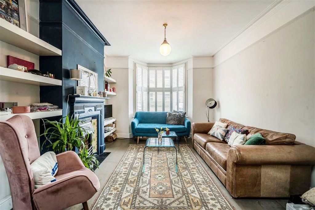 Property photo 3 of 8