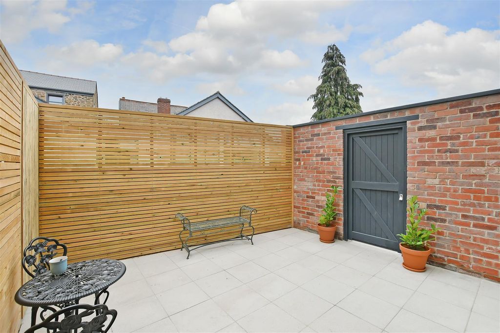 Property photo 1 of 33 Dsc_5498.Jpg