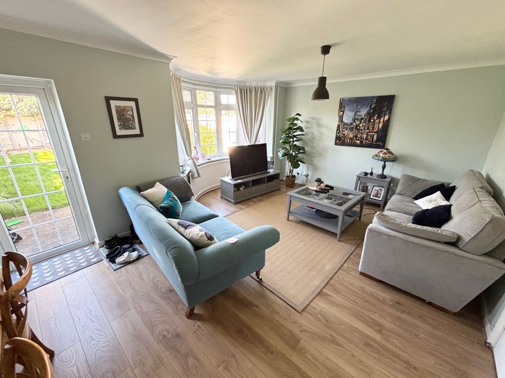 Property photo 2 of 9 Photo 6