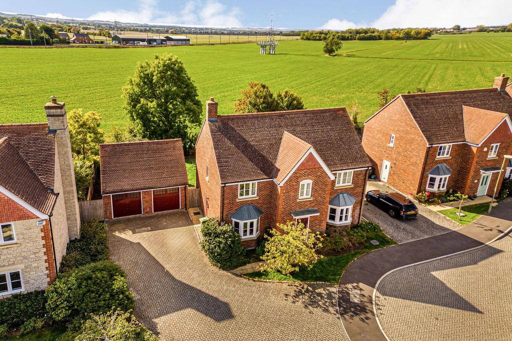 Property photo 1 of 29