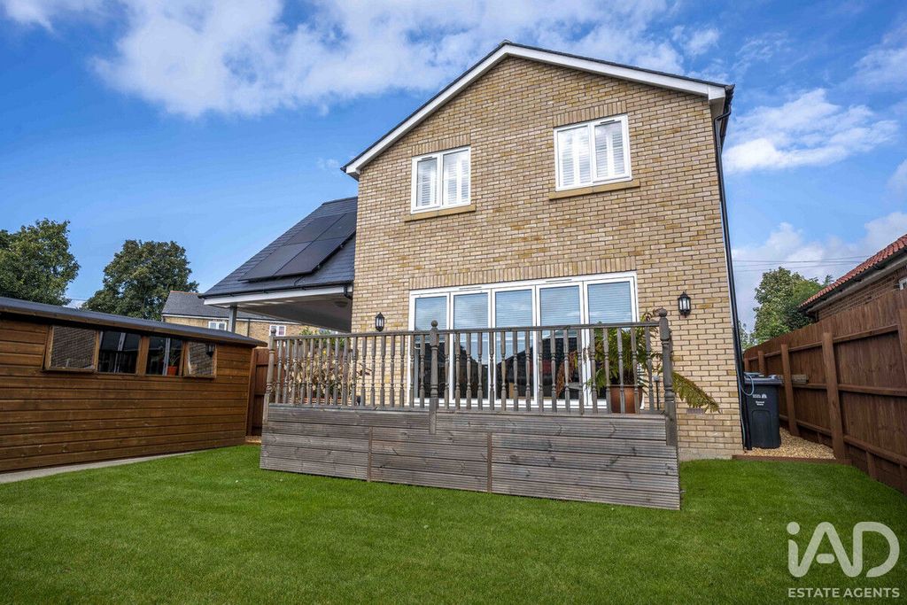 Property photo 2 of 29