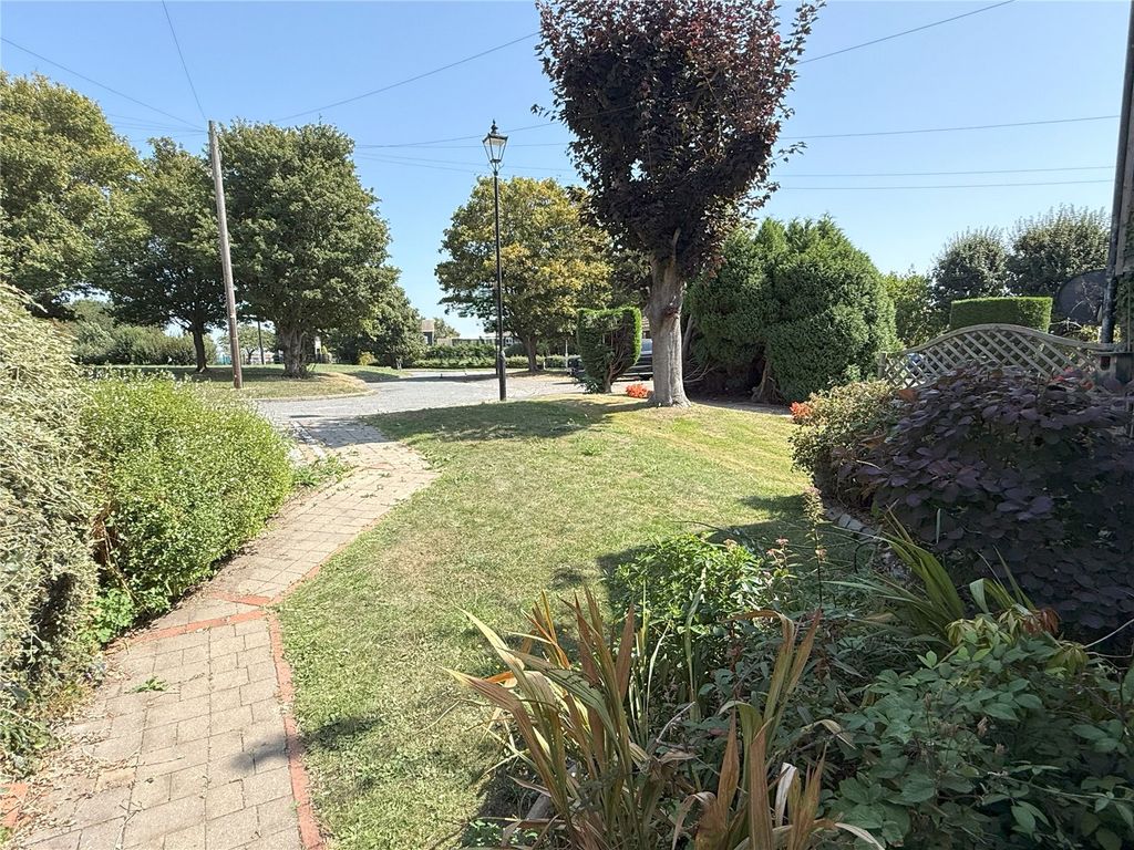 Property photo 3 of 28 Picture No. 03