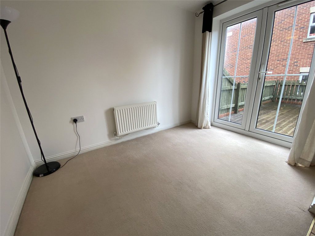 Property photo 3 of 11 Dining Room