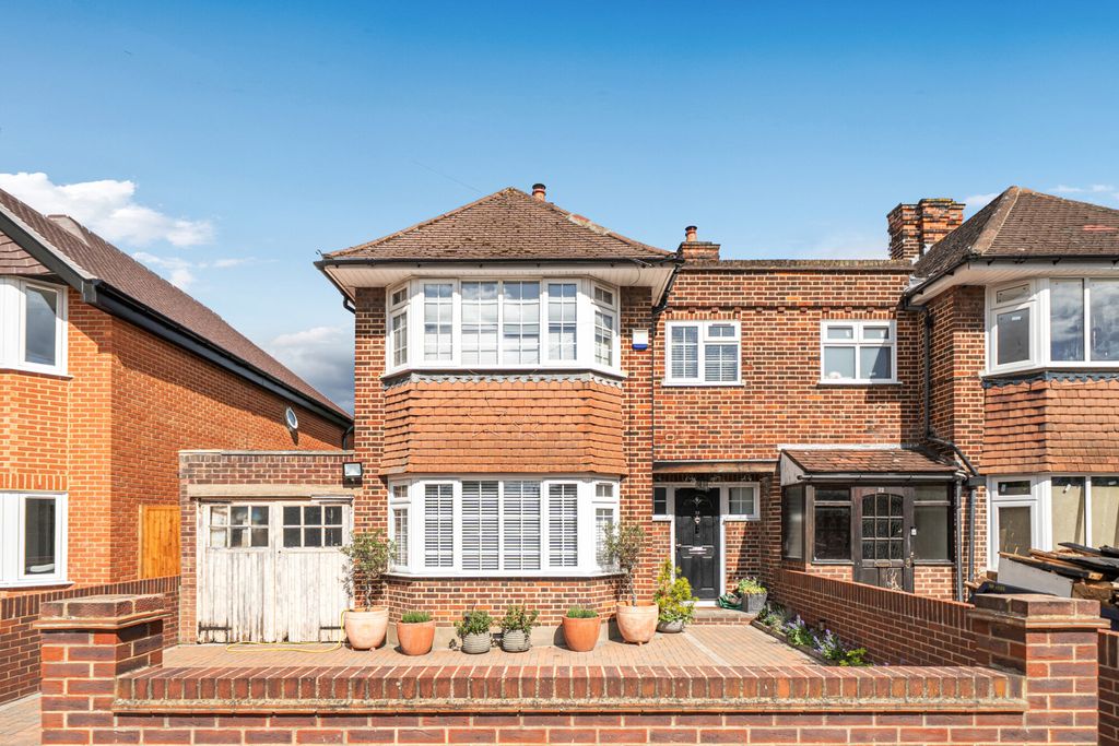 Property photo 1 of 22 1469701-35-6A2981...