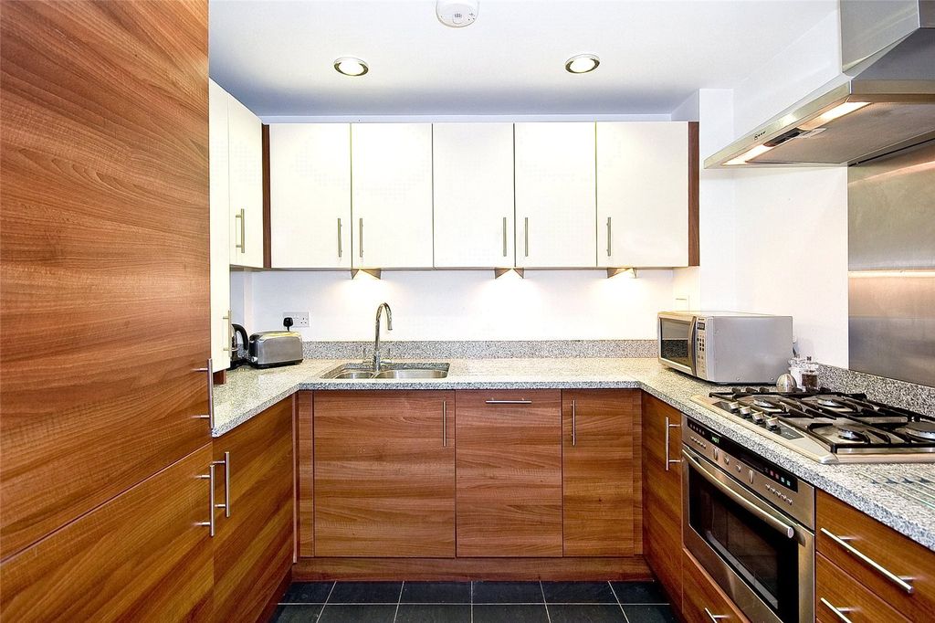 Property photo 3 of 7 Picture No. 04