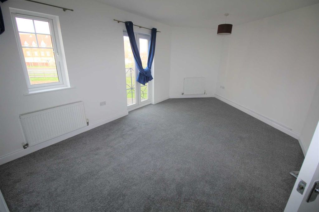 Property photo 3 of 7