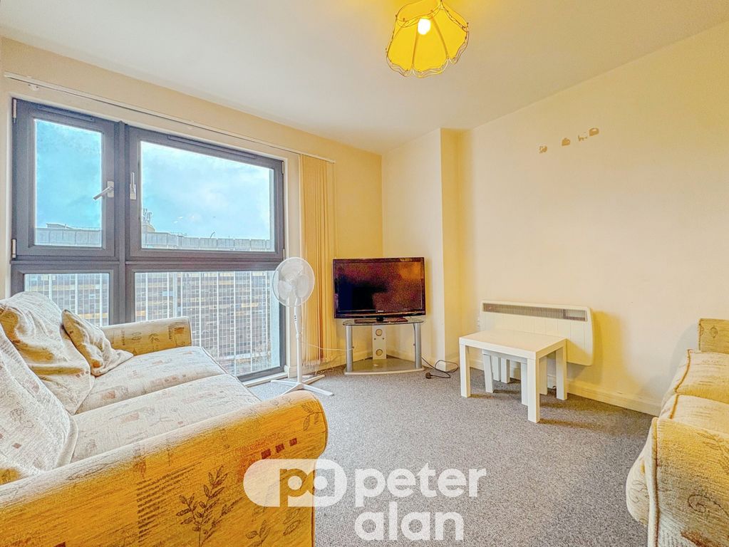 Property photo 3 of 11 Living Room