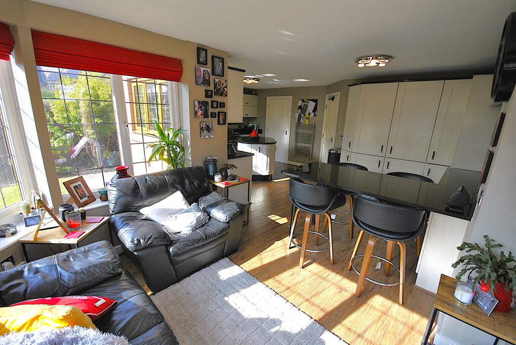 Additional image 10 of 6 bed detached house for saleGrange Road, Doncaster DN4