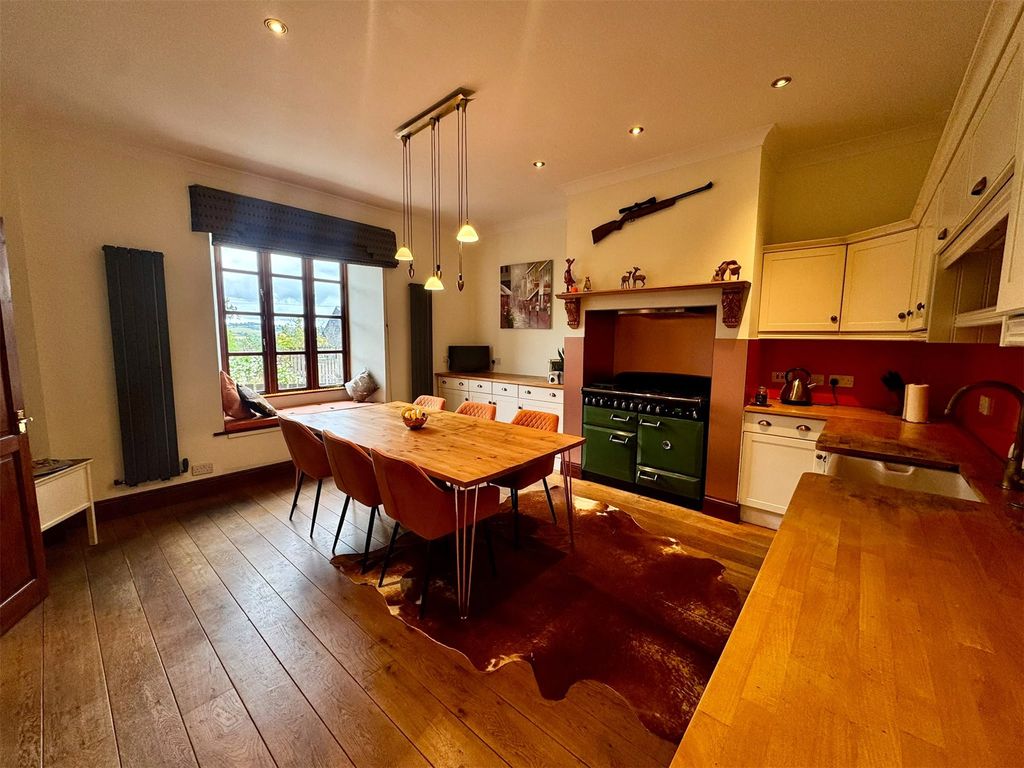 Property photo 3 of 27 Picture No. 31