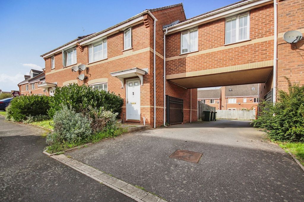 Property photo 1 of 12