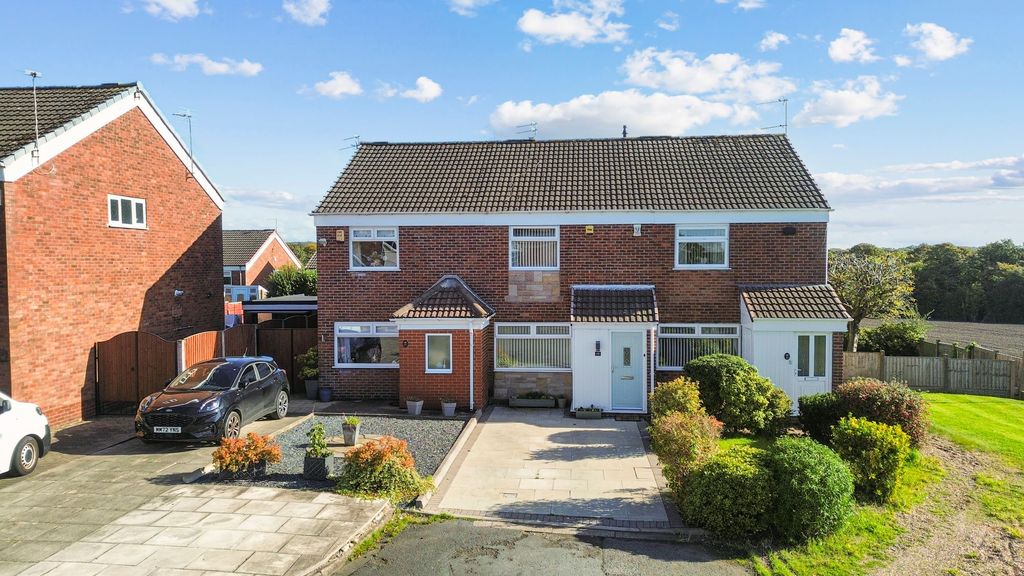 Property photo 1 of 33