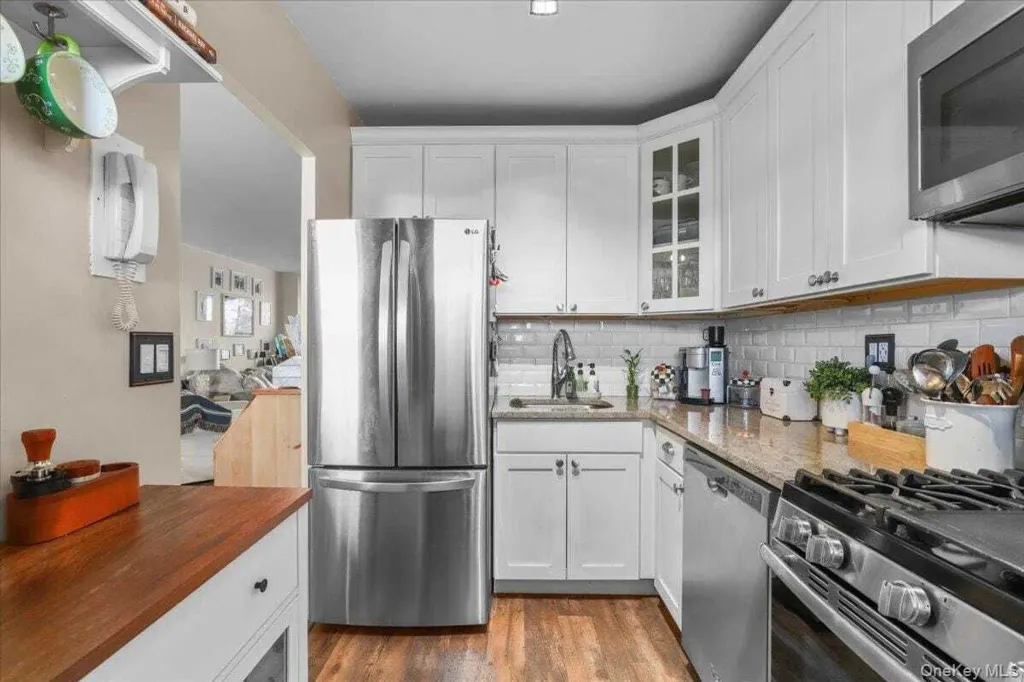 Property photo 2 of 17 <Alttext/>