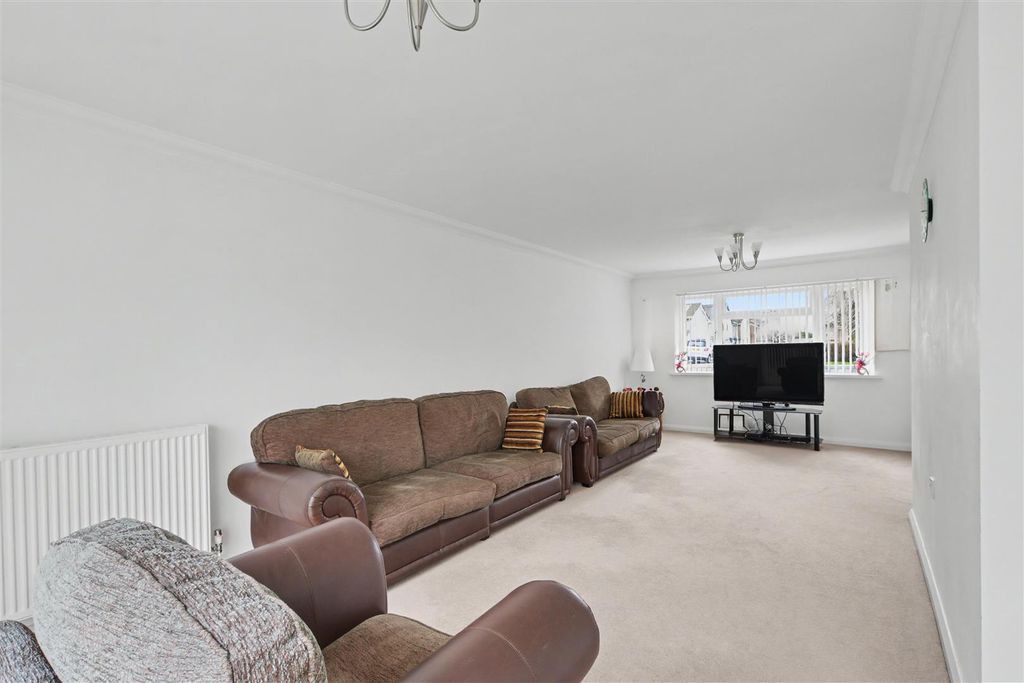 Property photo 2 of 34 Lounge_3.Jpeg