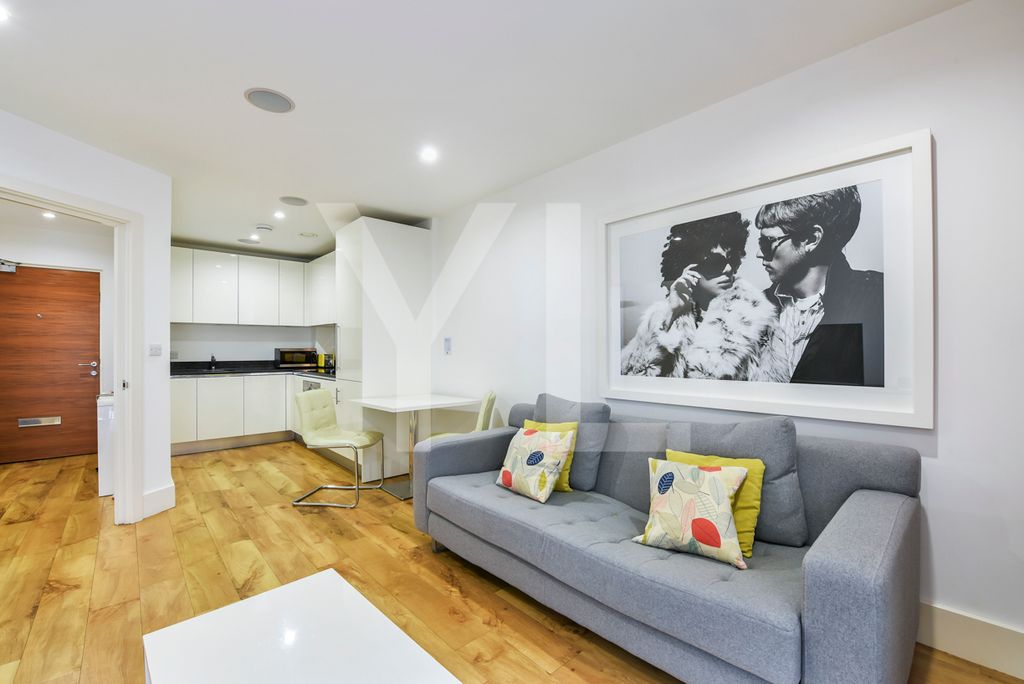 Property photo 2 of 8