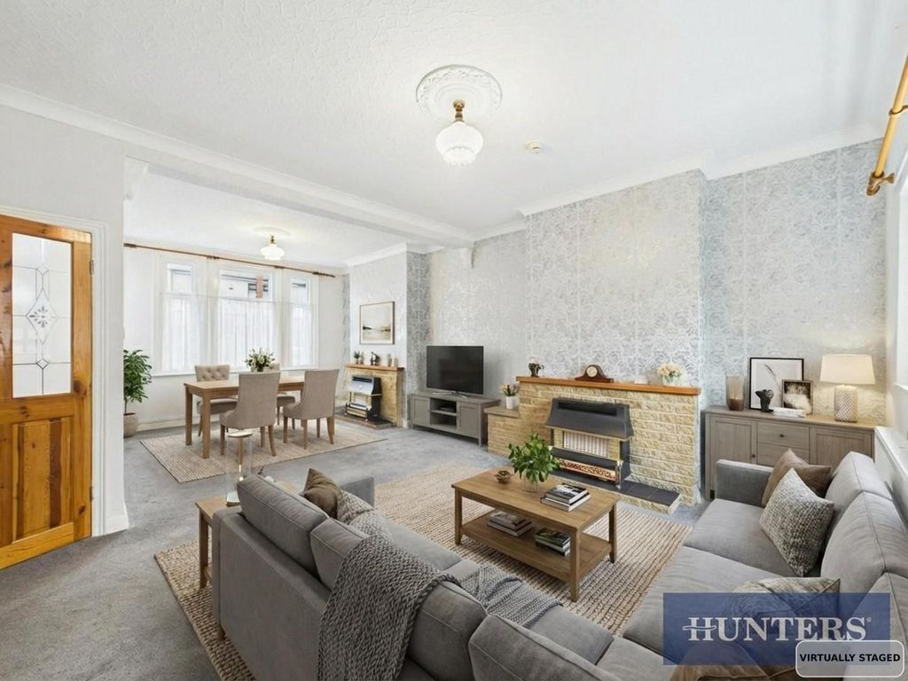 Property photo 2 of 17 9d37Bd9B-0886-43d7-A168-38A8A623822B.Jpeg