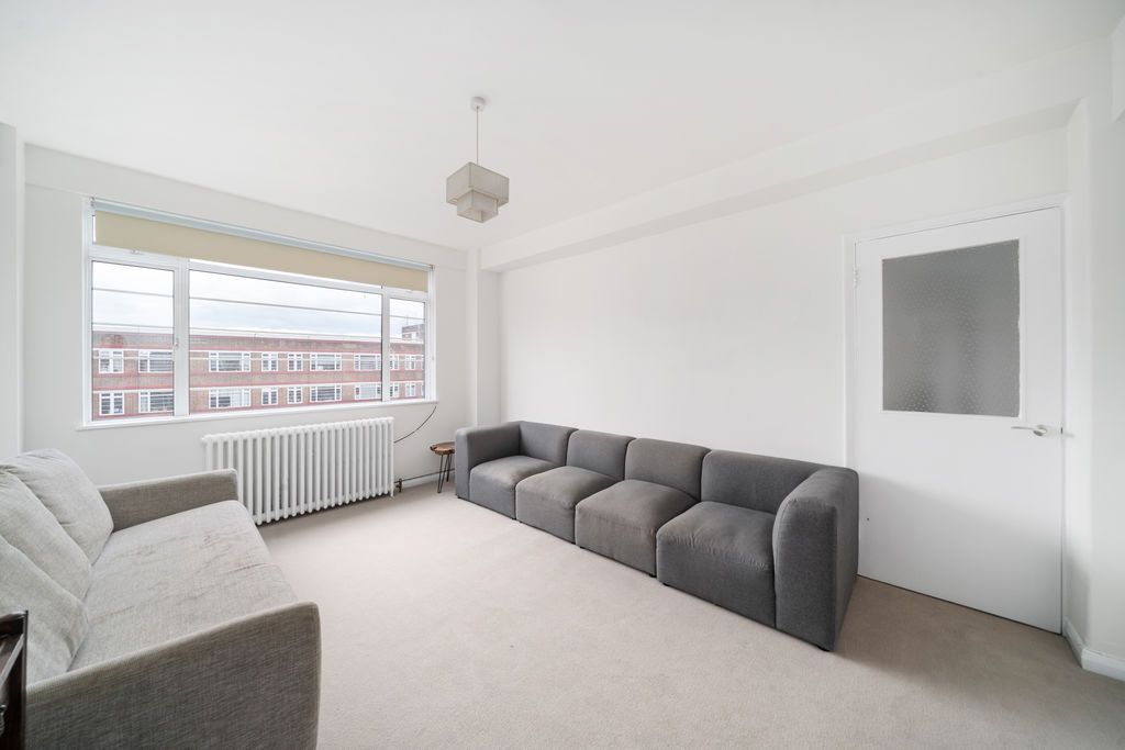 Property photo 2 of 7 Photo 6