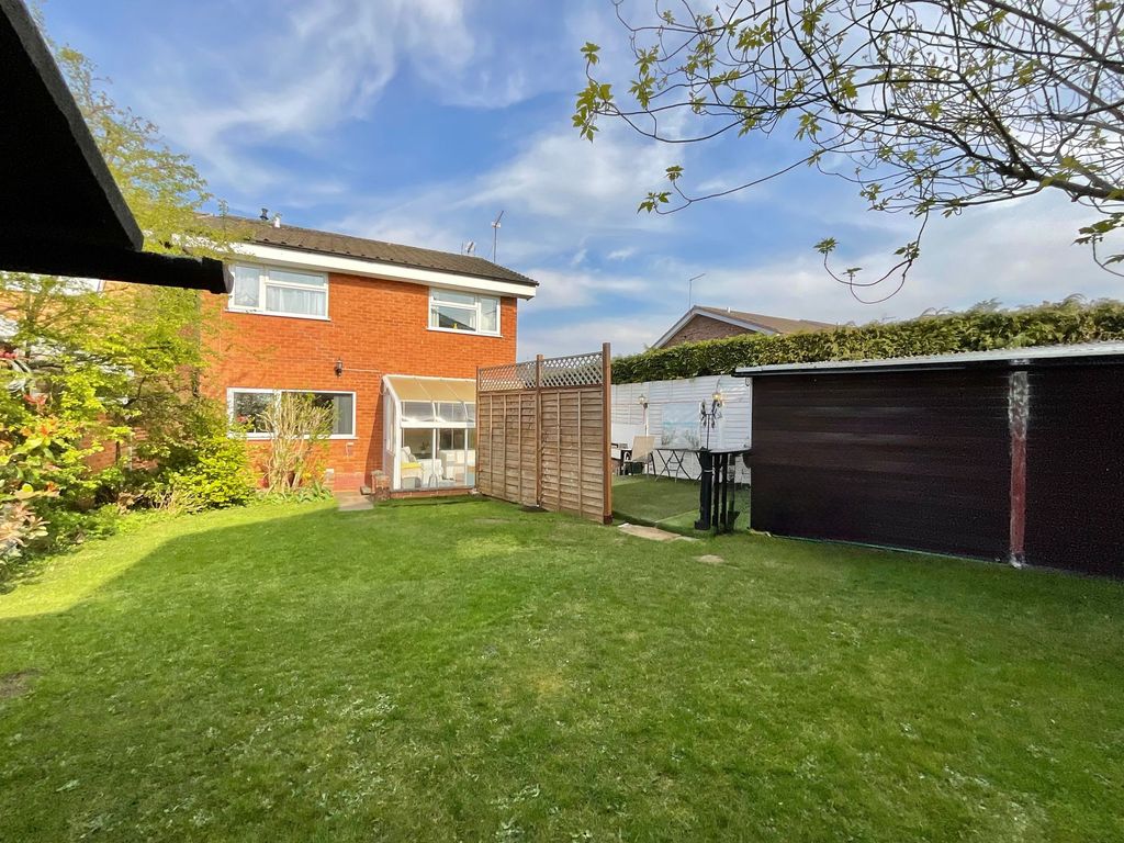 Property photo 2 of 28