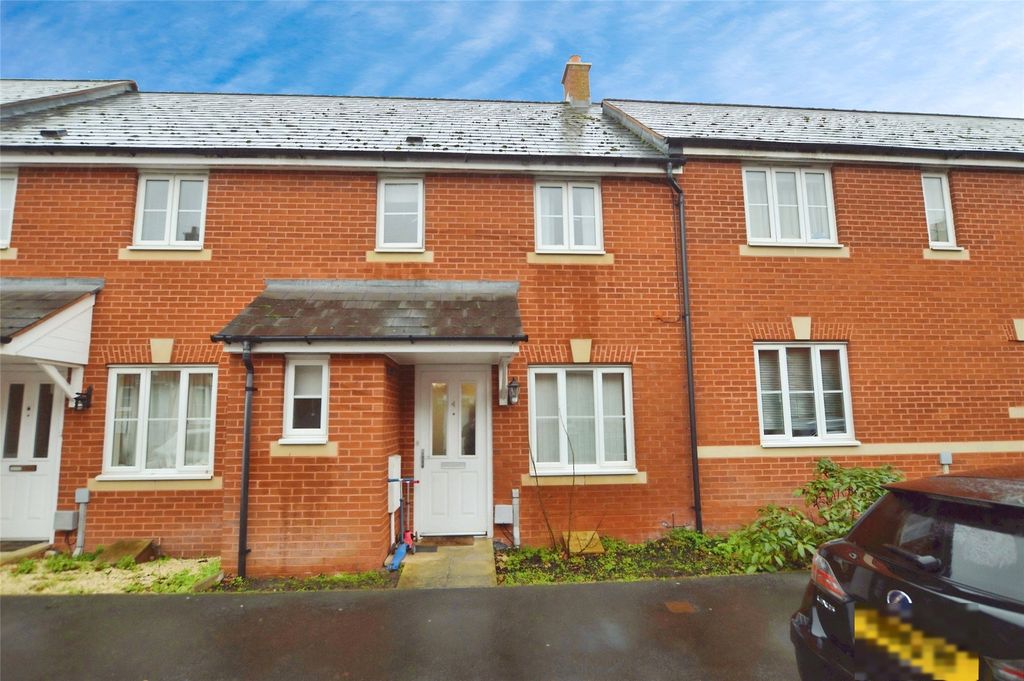 Property photo 1 of 11 Front