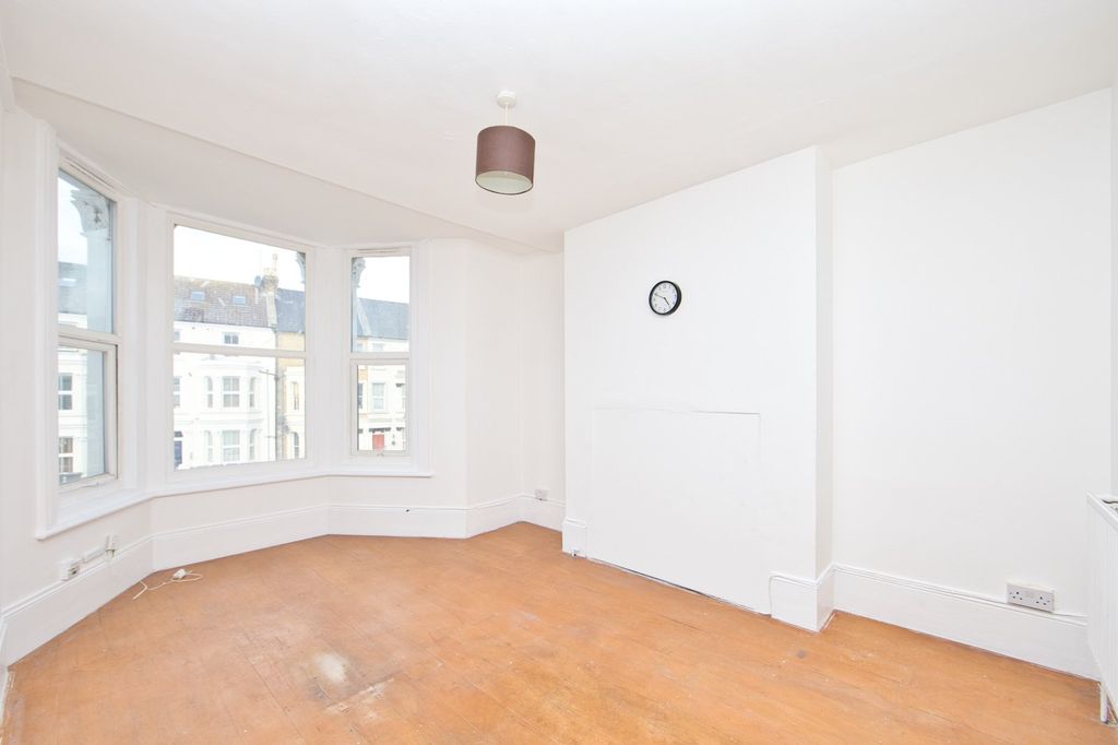 Property photo 2 of 8 Picture 2