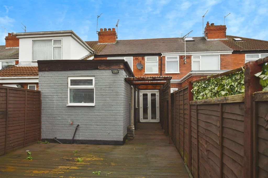 Property photo 3 of 18 Outside