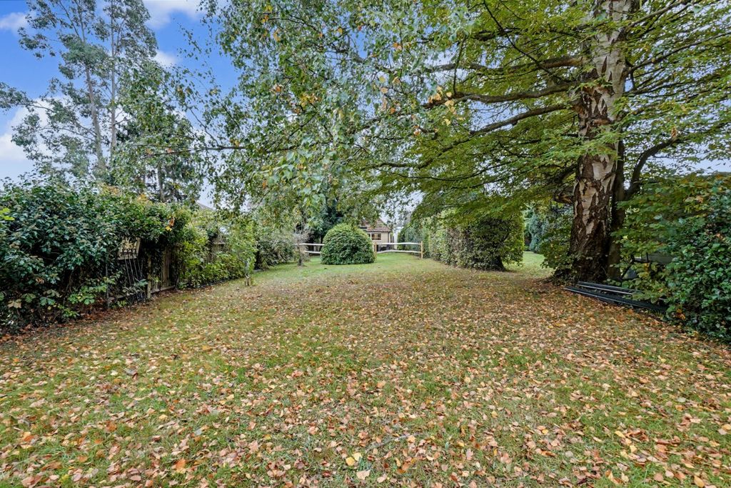 Property photo 3 of 27 3631619