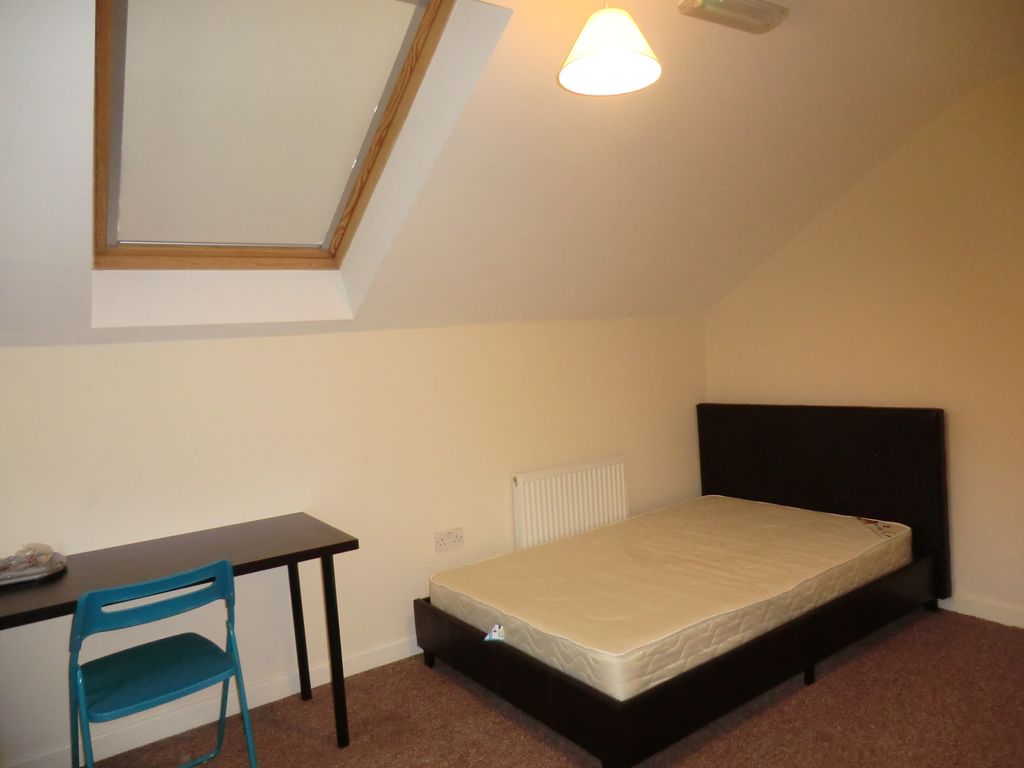 Property photo 3 of 6