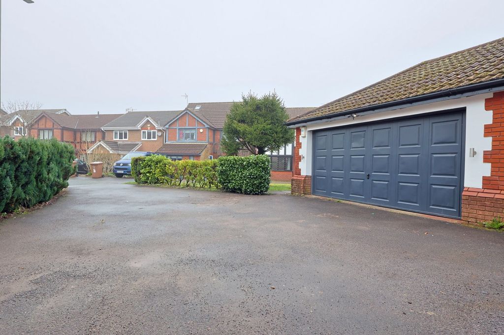 Property photo 3 of 45 Picture No. 46