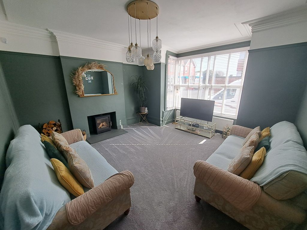 Property photo 2 of 25 Sitting Room