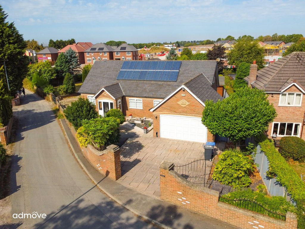 Property photo 1 of 31