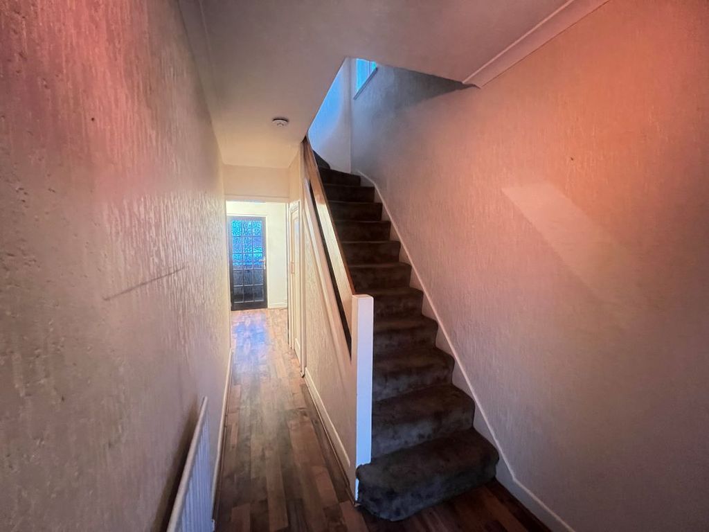 Property photo 3 of 25