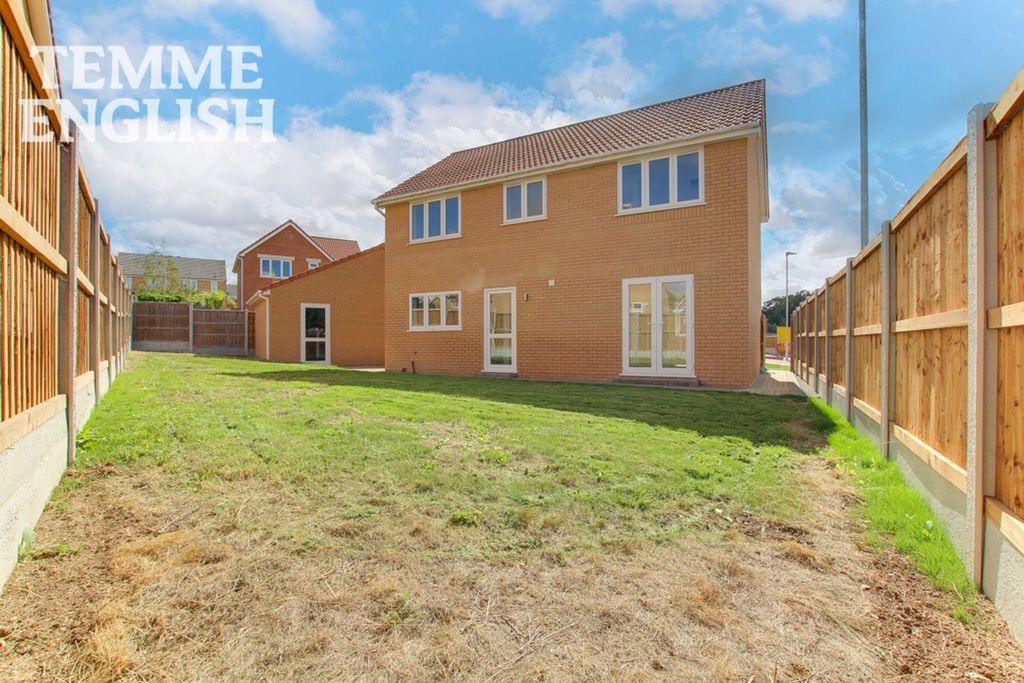 Property photo 3 of 31