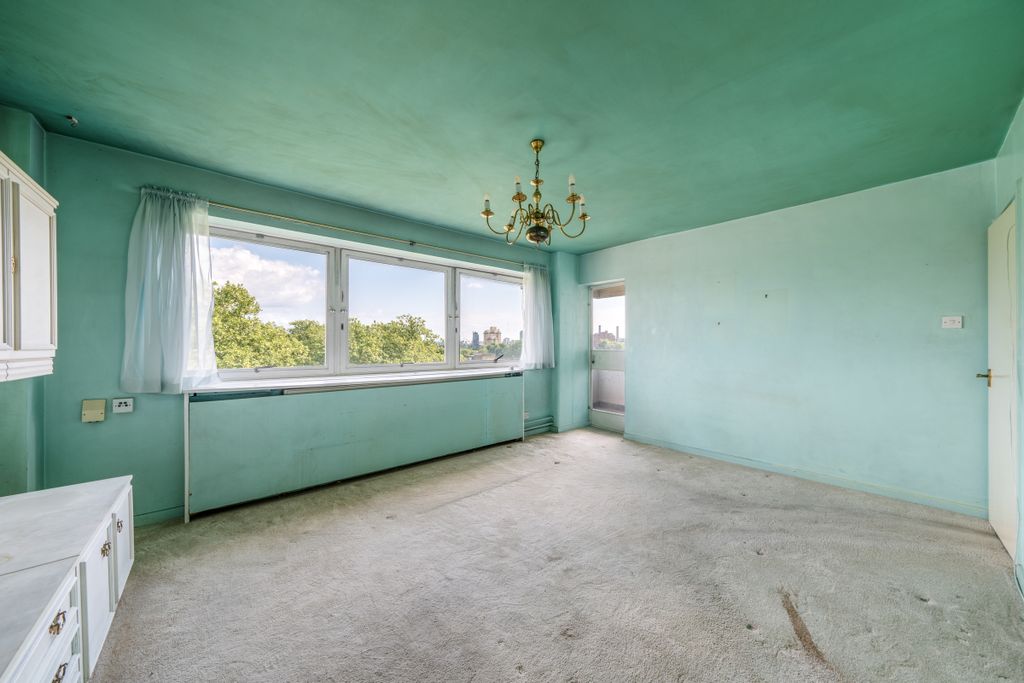 Property photo 3 of 9