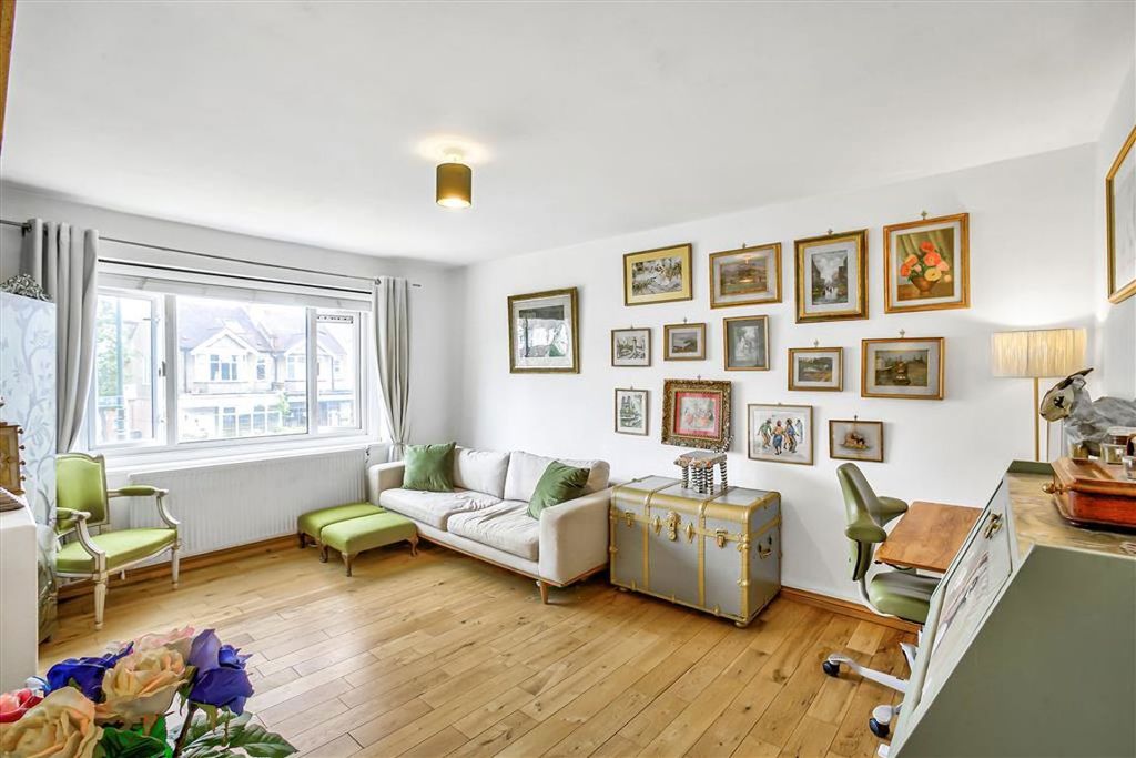 Property photo 3 of 12