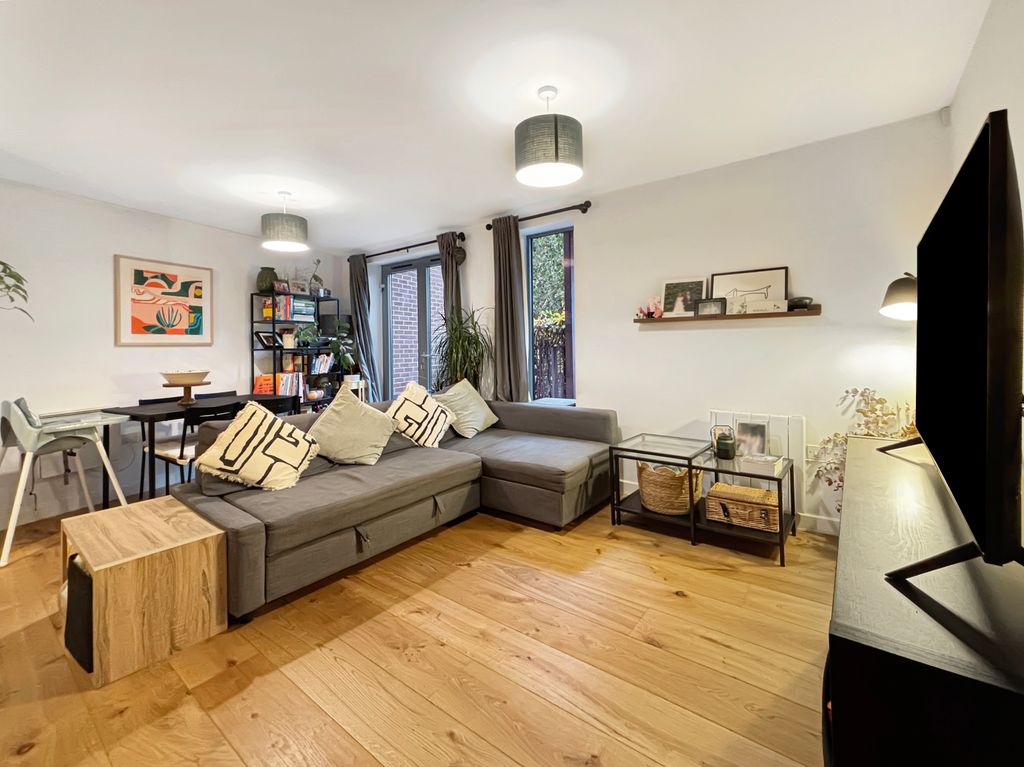 Property photo 2 of 16 E2Fa41c9Fe7B69B08682A53Cb09462c171ce3B7E